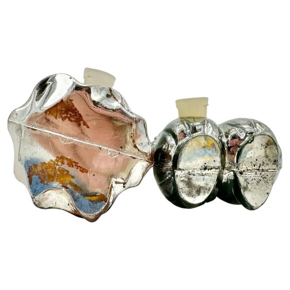 Vintage Silver Dutch Boy and Girl Salt and Pepper Shakers Plastic Collectible - Picture 6 of 7